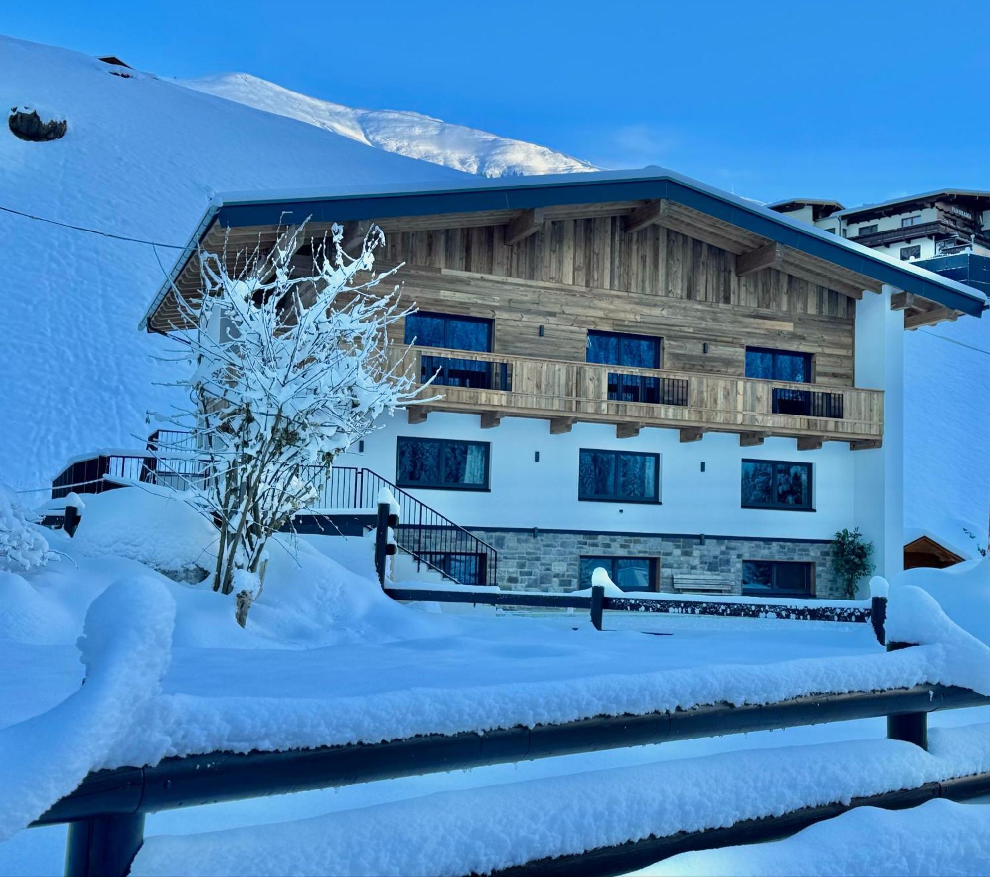 Ferienhaus Evelyn Tux Bagian luar foto