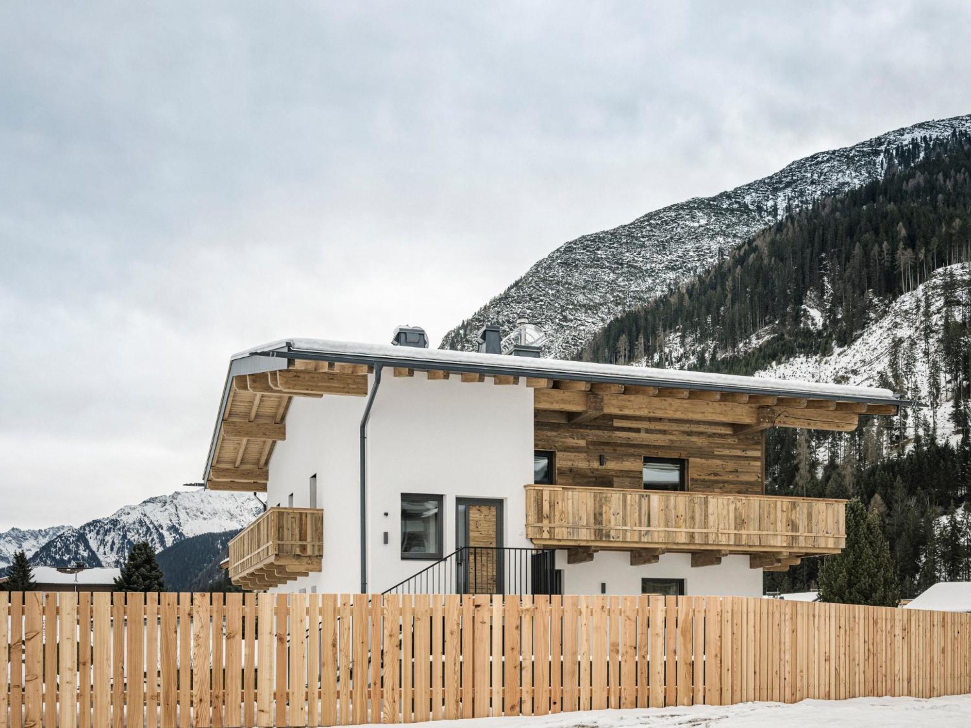 Ferienhaus Evelyn Tux Bagian luar foto