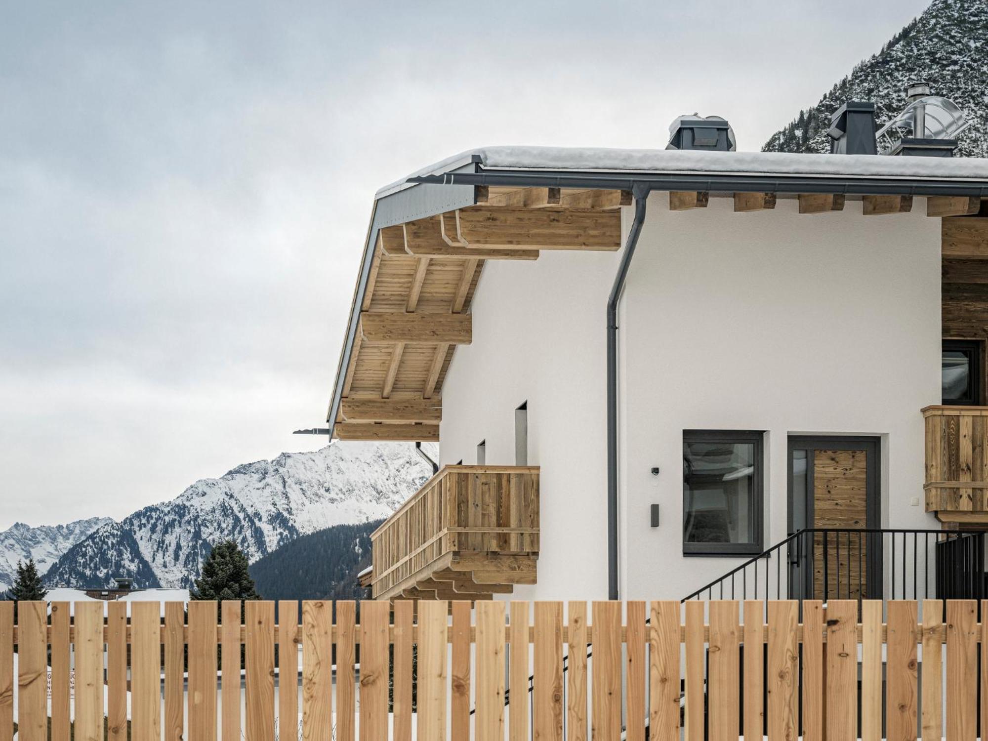 Ferienhaus Evelyn Tux Bagian luar foto